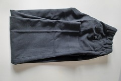 Selling with online payment: School trousers