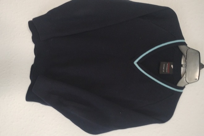 V-neck Coastal Stripe (Snr) 32"