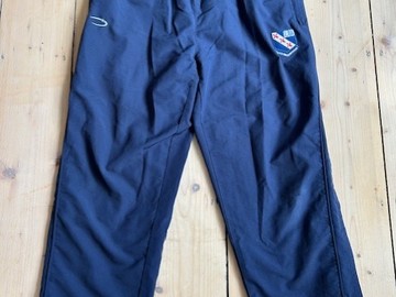 Selling with online payment: Crested Training Pant