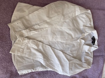Selling with online payment: White shirts