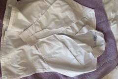 Selling with online payment: White shirts