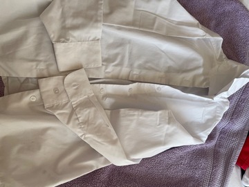 Selling with online payment: White shirts