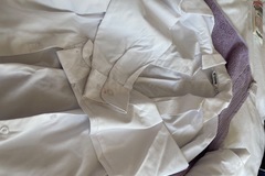 Selling with online payment: White shirts