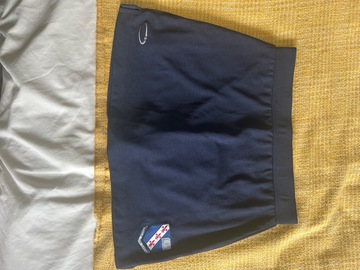 Selling with online payment: Crested Skort