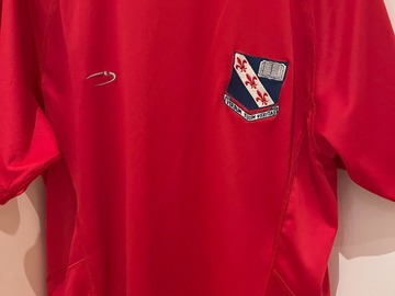 Selling with online payment: Crested Fitness Shirt