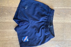Selling with online payment: Navy Rugby shorts 32”