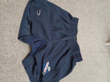 Selling with online payment: Navy PE shorts 28"