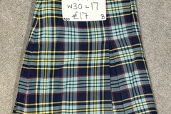 Selling with online payment: Good condition tartan skirt W30 L17" £17 