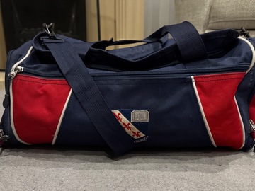 Selling with online payment: Good condition sports bag £12