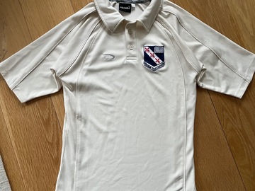 Selling with online payment: Crested Cricket Shirt 30/32 - NEARLY NEW