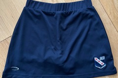 Selling with online payment: Crested Skort 30" - AS NEW