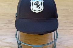 Selling with online payment: BRAND NEW SH Cricket Helmet