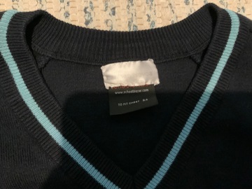 Selling with online payment: V-neck Coastal Stripe (Snr) 34”