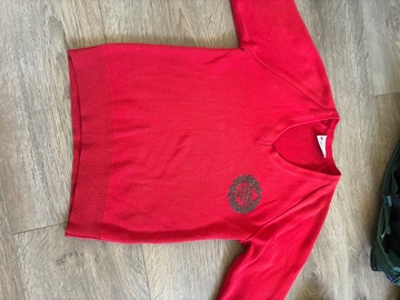 Selling with online payment: Red crest jumper