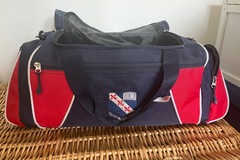 Selling with online payment: Crested tote bag